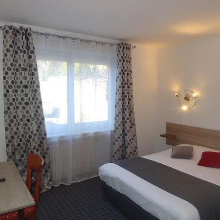 Hotel Les Ambassadeurs Saint-Chamond Exterior foto